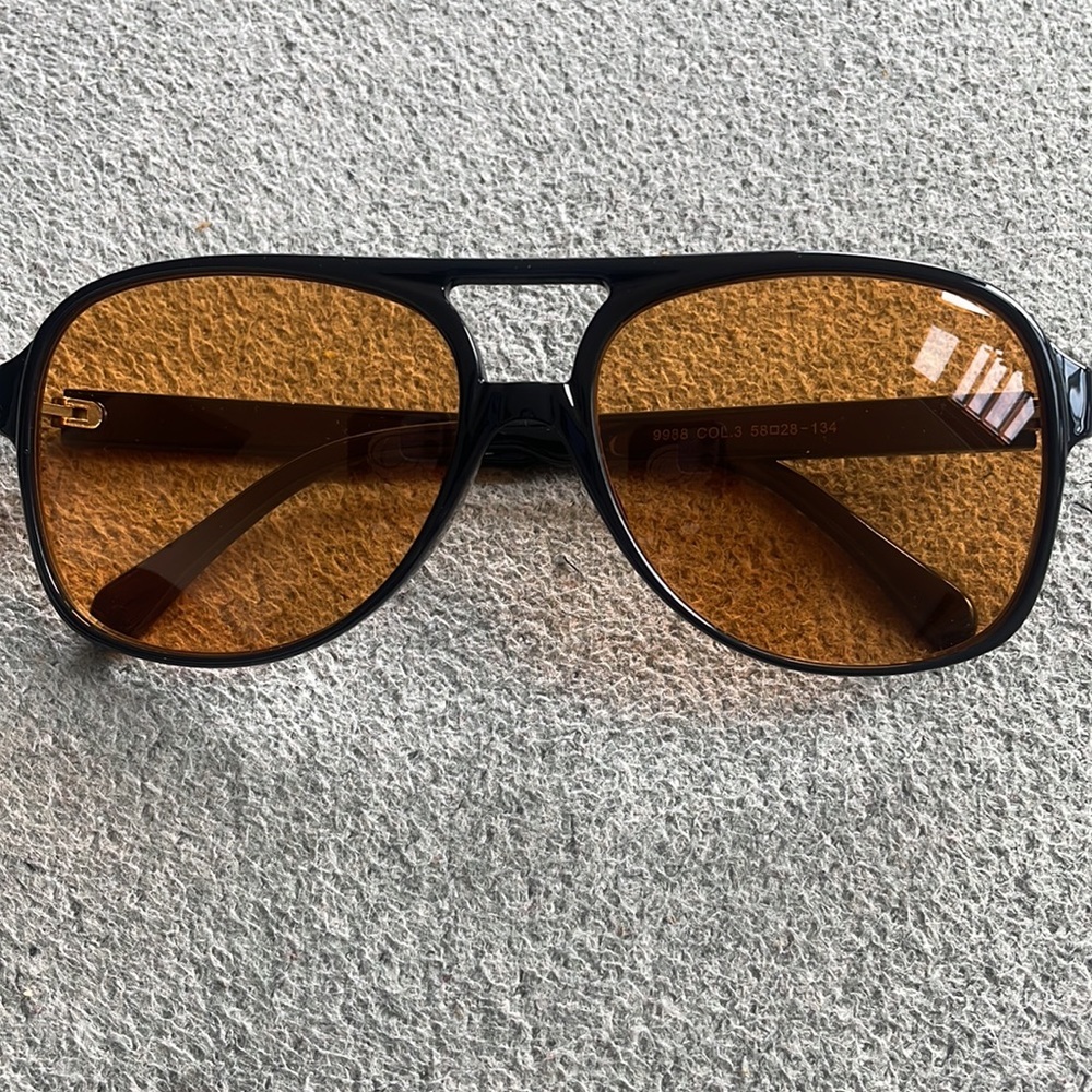 - - BLACK VINTAGE RETRO 70S ORANGE TINTED AVIATOR SUNGLASSES *NEW ARRIVAL*